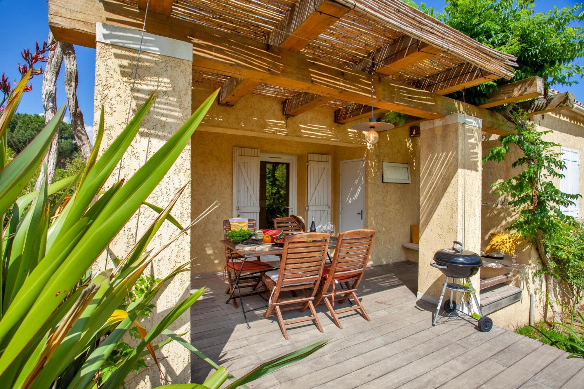 Residence Acquavital Calvi  Buitenkant foto
