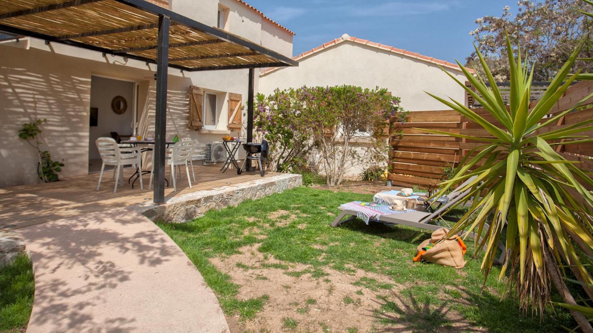 Residence Acquavital Calvi  Buitenkant foto